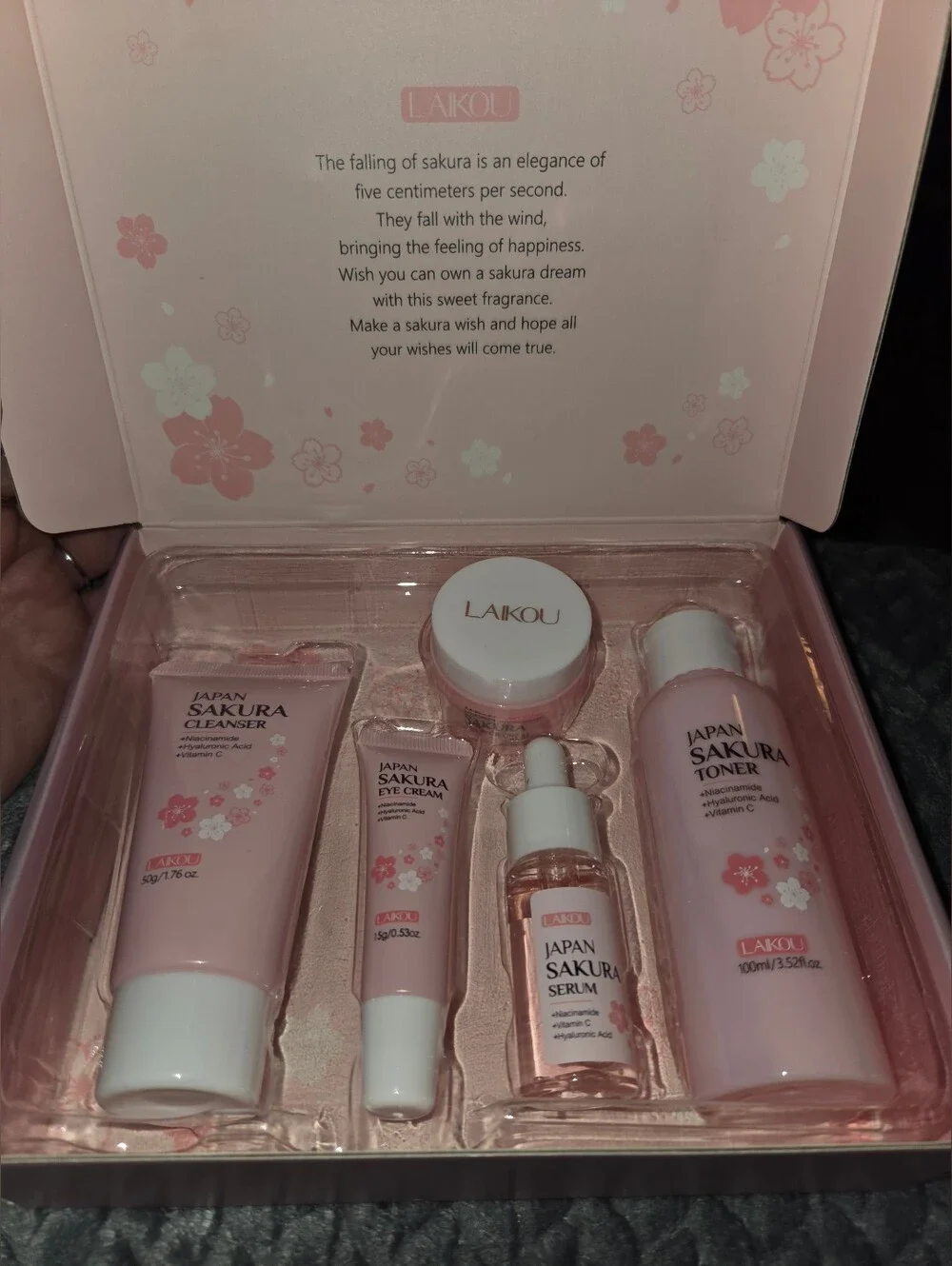 LAIKOU Japan Sakura Women Skin Care Set